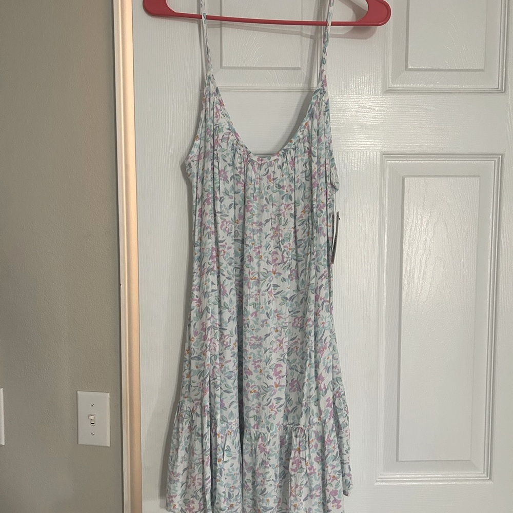 Billabong women’s floral dress/cover up